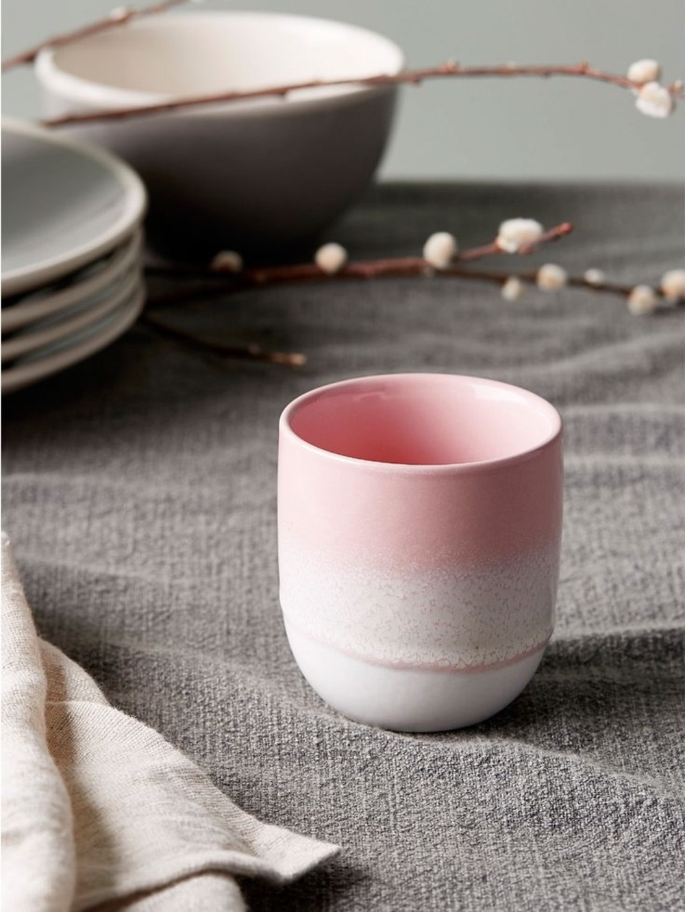 URBAN OUTFITTERS OMBRÉ PINK TUMBLER